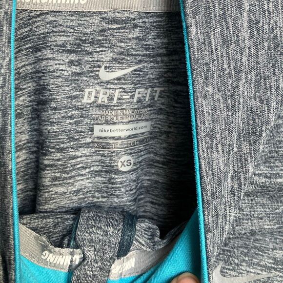 Nike running quarter zip long sleeve Top XS with thumb holes #756 - Picture 7 of 7